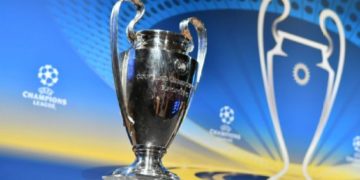 UEFA posterga a junio las finales de Champions y Europa League