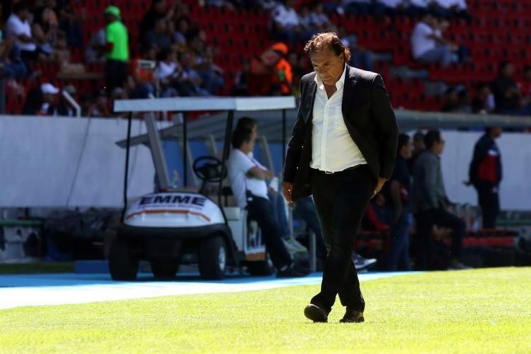 Molesta al “Vikingo” Dávalos que suspendan el ascenso