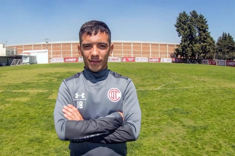 Niega interés por Leo Fernández