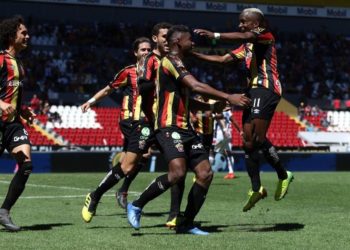 Muestra Leones Negros contundencia sobre Cimarrones