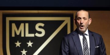 Paralizan la MLS por un mes