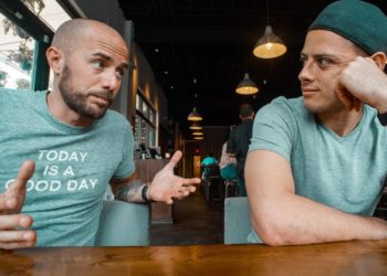 Chicharito: “Es un placer pagar para que me echen a perder la carrera”