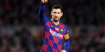 Lionel Messi, el tercer futbolista con mas años en un mismo equipo.