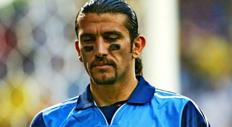 Rustu, exportero del Barcelona, internado tras dar positivo a COVID-19.