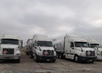 Aseguran 9 pipas con 270 mil litros de combustible en Matamoros