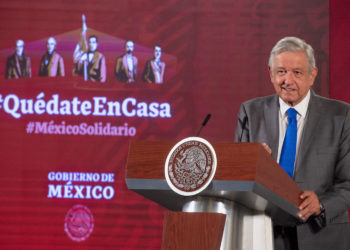 En el Día Mundial de la Salud el presidente de México felicita a profesionales de la salud