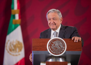 AMLO reconoce a empresas que se esfuerzan por mantener empleo