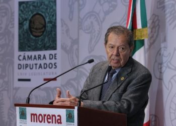 Rechaza Muñoz Ledo reducción de sueldo y suspensión de aguinaldos anunciados por AMLO