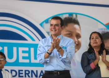 Donará Rivas su sueldo para combate de Covid-19