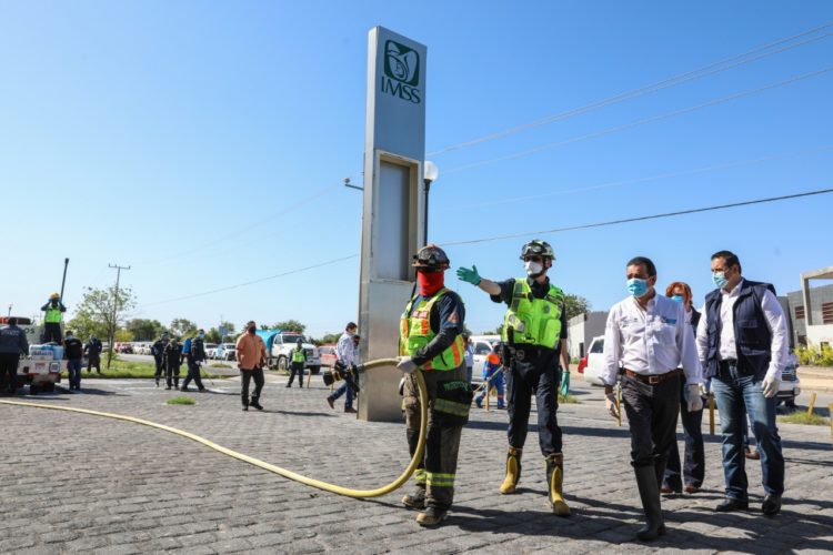 Llevan porgrama de desinfección a Clínica 76 del IMSS