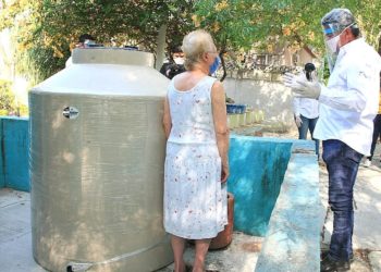 Entregan en Victoria 509  tinacos subsidiados.