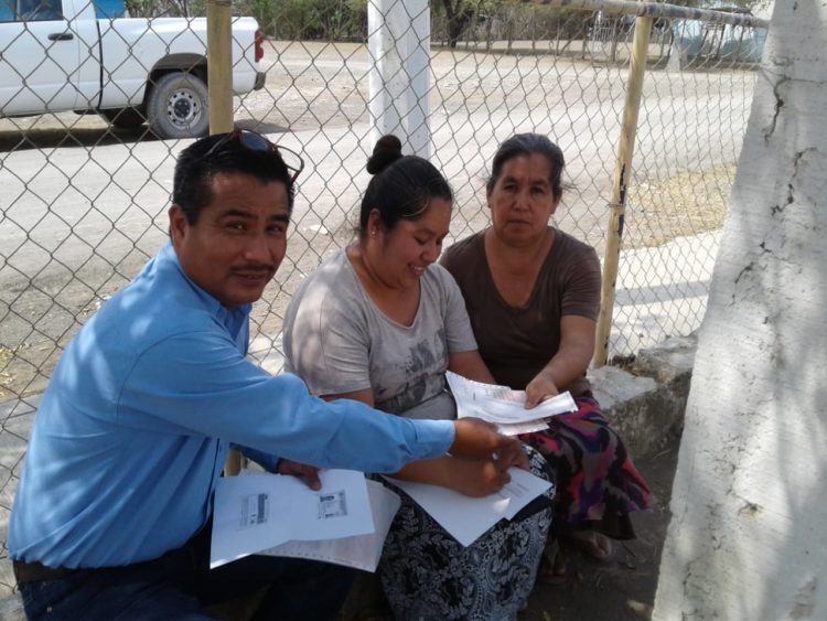 Hijos de antorchistas en San Carlos reciben becas de ITABEC