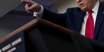 Advierte Trump ‘consecuencias’ para China por coronavirus