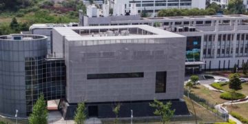 ‘Imposible’, responde laboratorio chino acusado del coronavirus