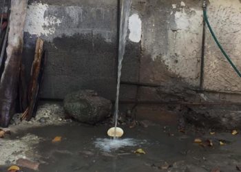 Se contaminan hogares de Victoria por aguas residuales