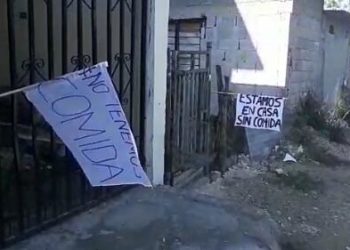 Vecinos de la Colonia Azteca demandan apoyos alimentarios