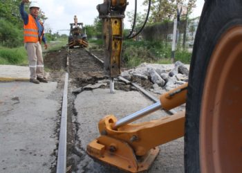 Rehabilitan cruceros de vía en el norte de Cd. Victoria