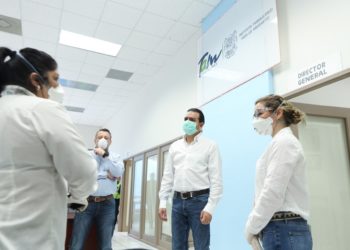 Reconoce Rivas lucha de sociedad ante Covid-19