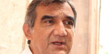 Y el Senador Morenista pide quedarse en casa…hasta el 30 de abril