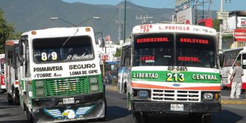 Acuerdan concesionarios y Gobierno suspender transporte público los domingos