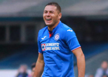 “Si nos entregaran el título, no lo aceptaría; se gana en una cancha” dice Pablo Aguilar