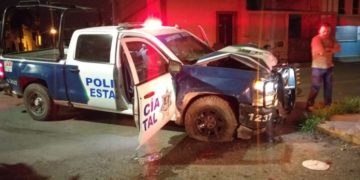 Se lesionan agentes Estatales en choque