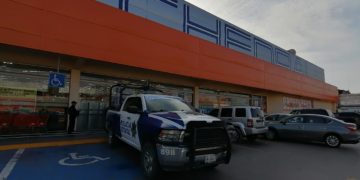 Autoridades resguardad centros comerciales en Matamoros ante amenaza de saqueos