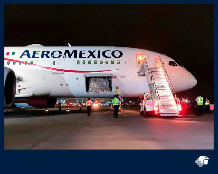 Llega el vuelo de Aeroméxico proveniente de Shangai con equipo médico