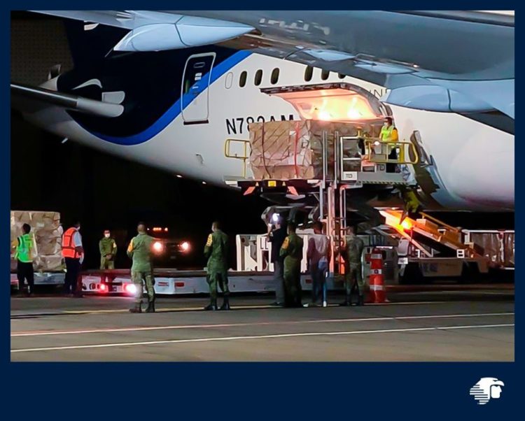 Llega a México equipo de protección para personal de salud por Covid-19