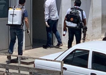 Sanitizan oficinas de COMAPA ante crisis de Coronavirus