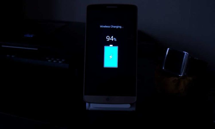 Cargar el teléfono durante la noche ¿Sí o no?