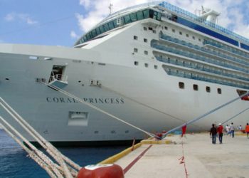 Crucero ‘Coral Princess’ con dos muertos y varios enfermos atracó en Miami 