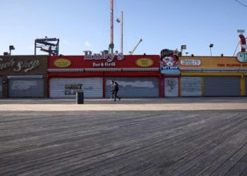 Prevé Estados Unidos reiniciar actividades en mayo