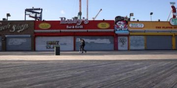 Prevé Estados Unidos reiniciar actividades en mayo