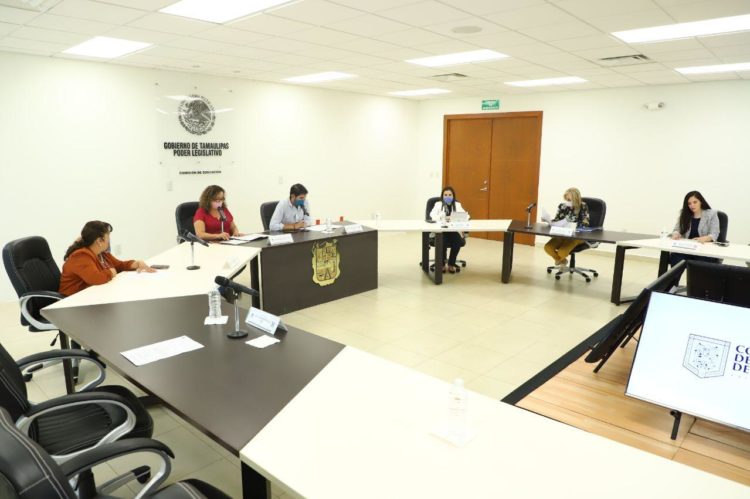 Piden que becas “Benito Juárez” se entreguen también en escuelas particulares