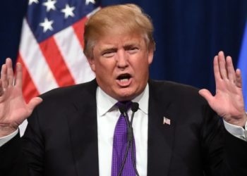 Donald Trump presenta plan de tres fases para reabrir la economía “paso a paso”