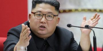 Líder norcoreano Kim Jong Un habría muerto tras operación del corazón: TMZ