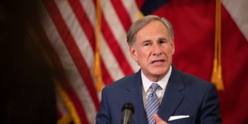 Texas permitirá que restaurantes, cines y centros comerciales reabran el 1 de mayo