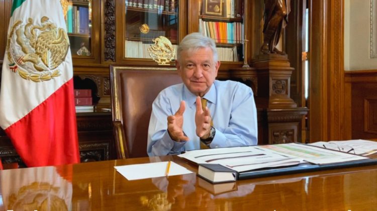 AMLO respalda a López-Gatell; pide seguir sus recomendaciones