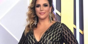 Angélica Vale recibe ataques por pedir ayuda para actores de Broadway