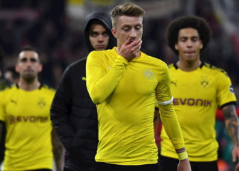 El Dortmund dice que la Bundesliga se hundirá si no se reinicia la temporada