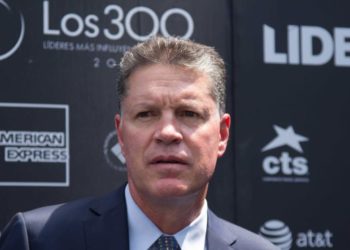 Ricardo Peláez aseguró que en Chivas no hay pretextos ni por el coronavirus ni por la baja de Guzmán