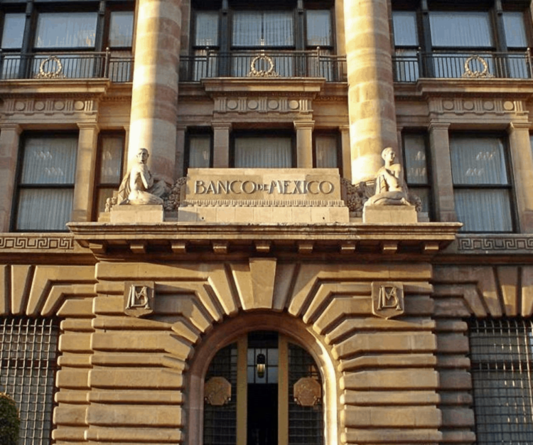 Políticos y empresarios apoyan millonaria inyección del Banco de México