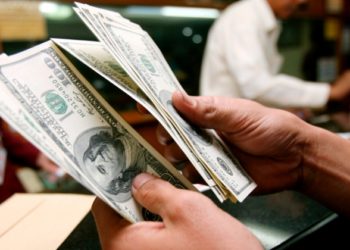 México intenta rescatar economía vendiendo bonos