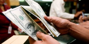 México intenta rescatar economía vendiendo bonos