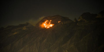 VIDEO: ¡Arde el Cerro de las Mitras!