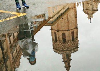 El número de muertos diarios por coronavirus en España baja a 410