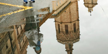 El número de muertos diarios por coronavirus en España baja a 410