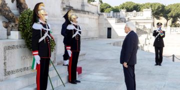 Italia celebra el Día de la Liberación bajo confinamiento por COVID-19