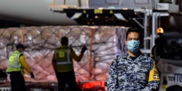 El martes llegarán a México ventiladores y mascarillas para Covid-19